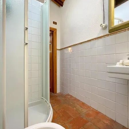Villa Borgo Marittimo Pila (Livorno)